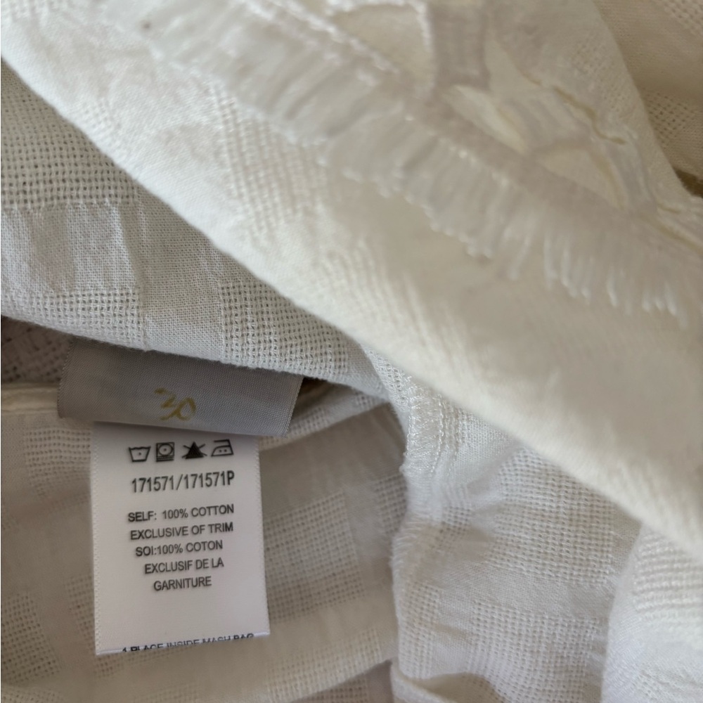 EUC❤️🔥SALE❤️🔥Anthropologie Dolan White Blouse with Bell Sleeves - Picture 9 of 9